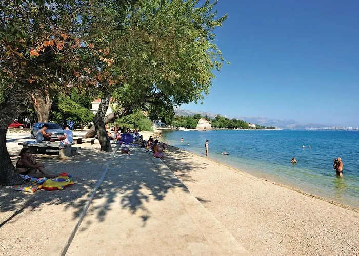 Cozy In Kastel Luksic Kaštela